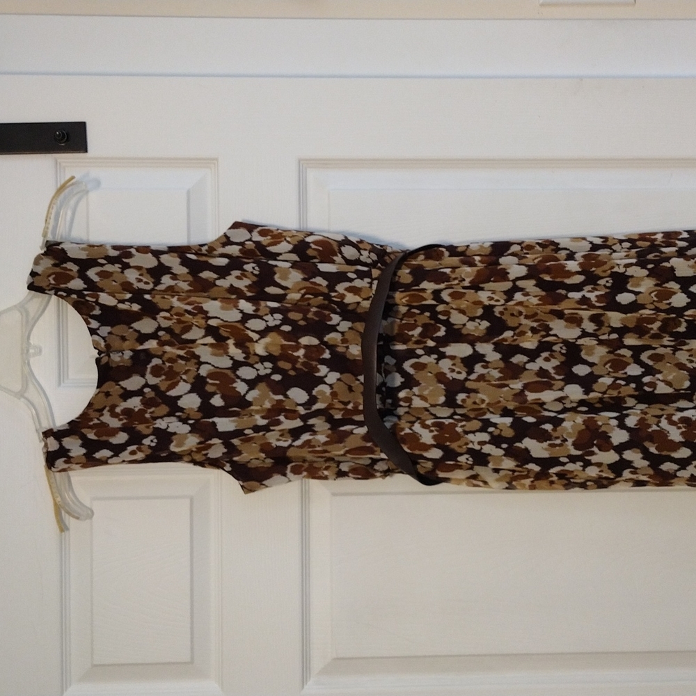 Brown and tan dress - Picture 4 of 5